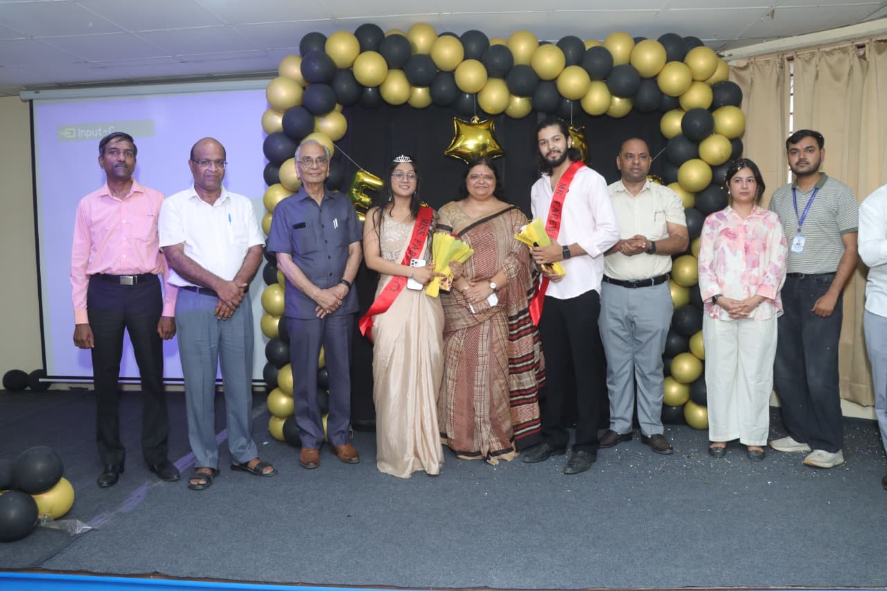 Moments from the Farewell Party