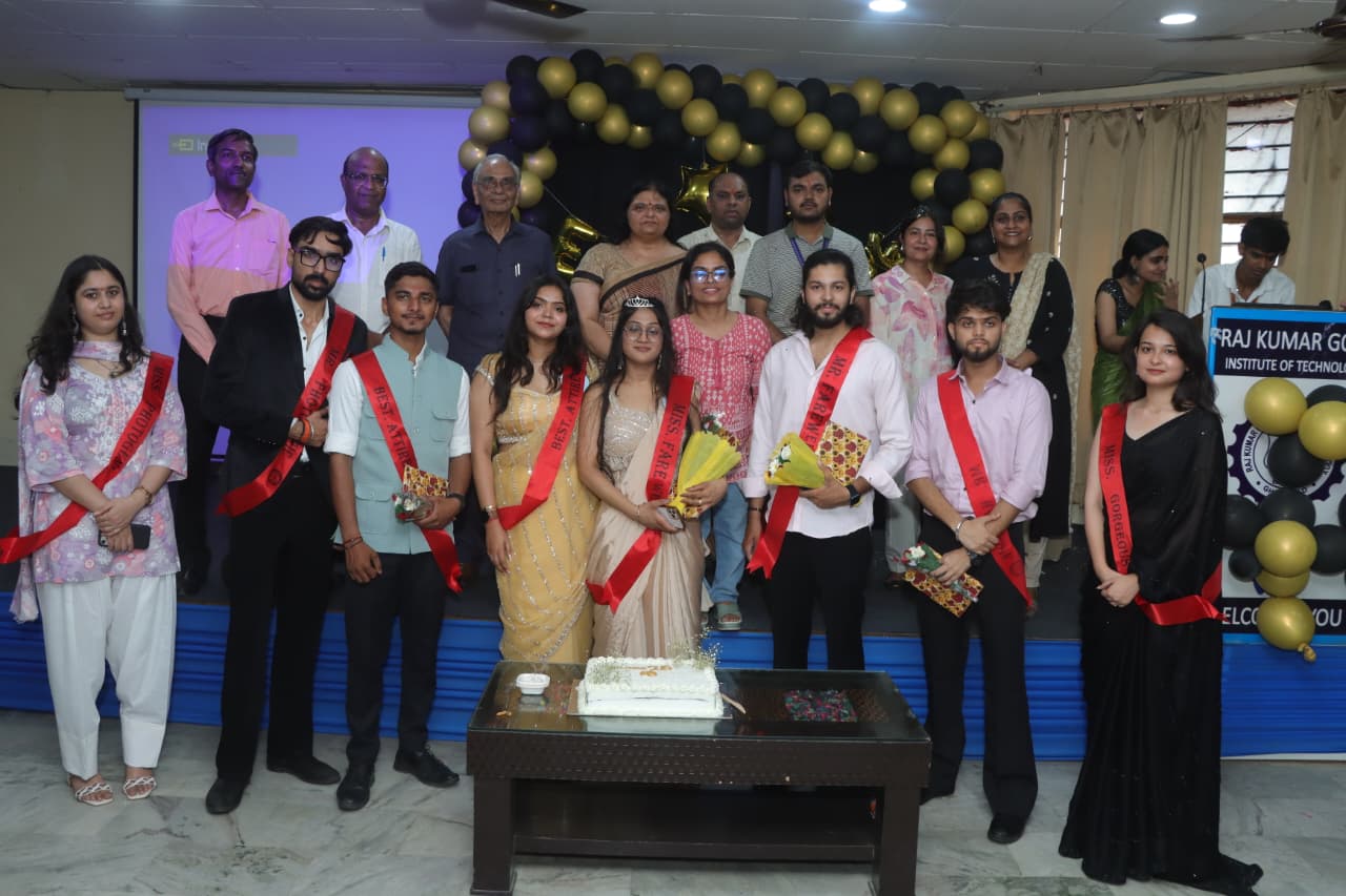 Moments from the Farewell Party - Photo 2